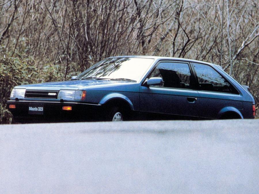  Mazda 323 3-Door 1985 года  (фото 3 из 5)